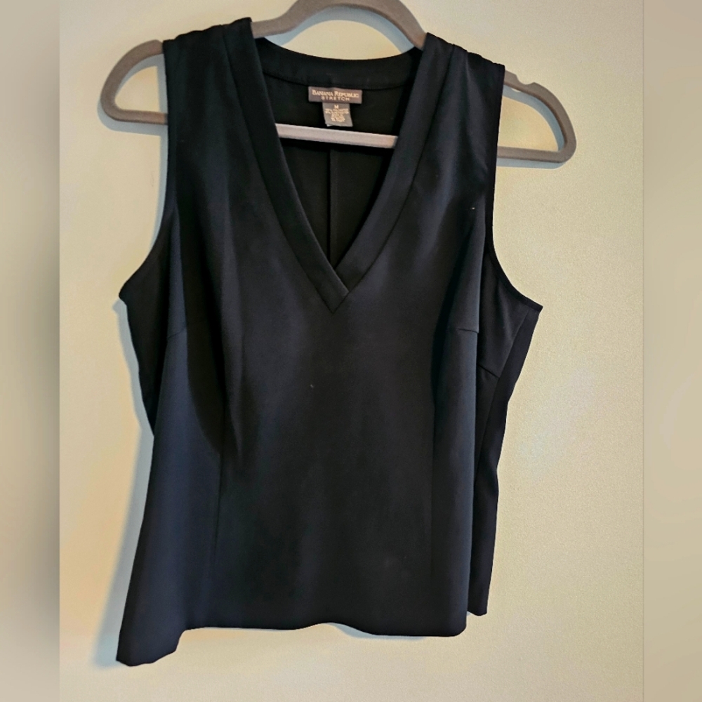 Banana Republic Black Sleeveless Top | Medium